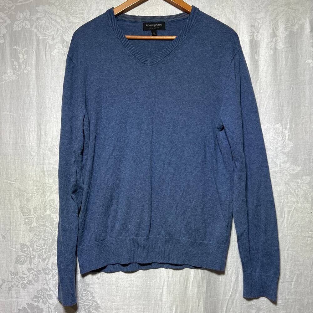 Banana Republic Sweater Medium Blue Premium Luxe Yarn Silk Cashmere Blend V Neck